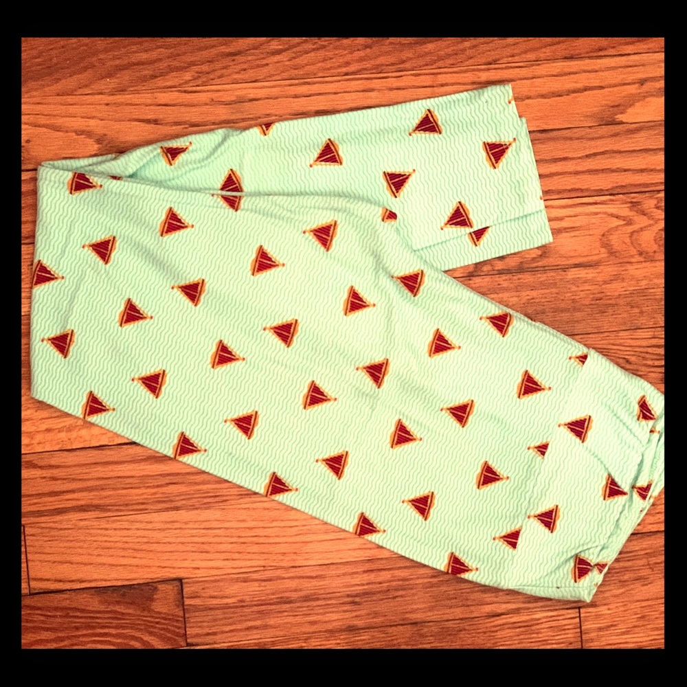 LuLaRoe Sailboat Leggings